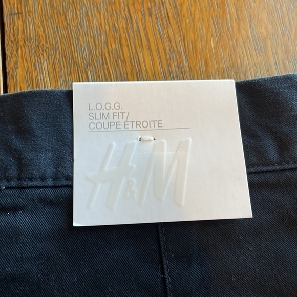 NWT H&M Navy Slim Fit Stretch Pants Size 30/32 Pockets Zipper Closure - Picture 8 of 15